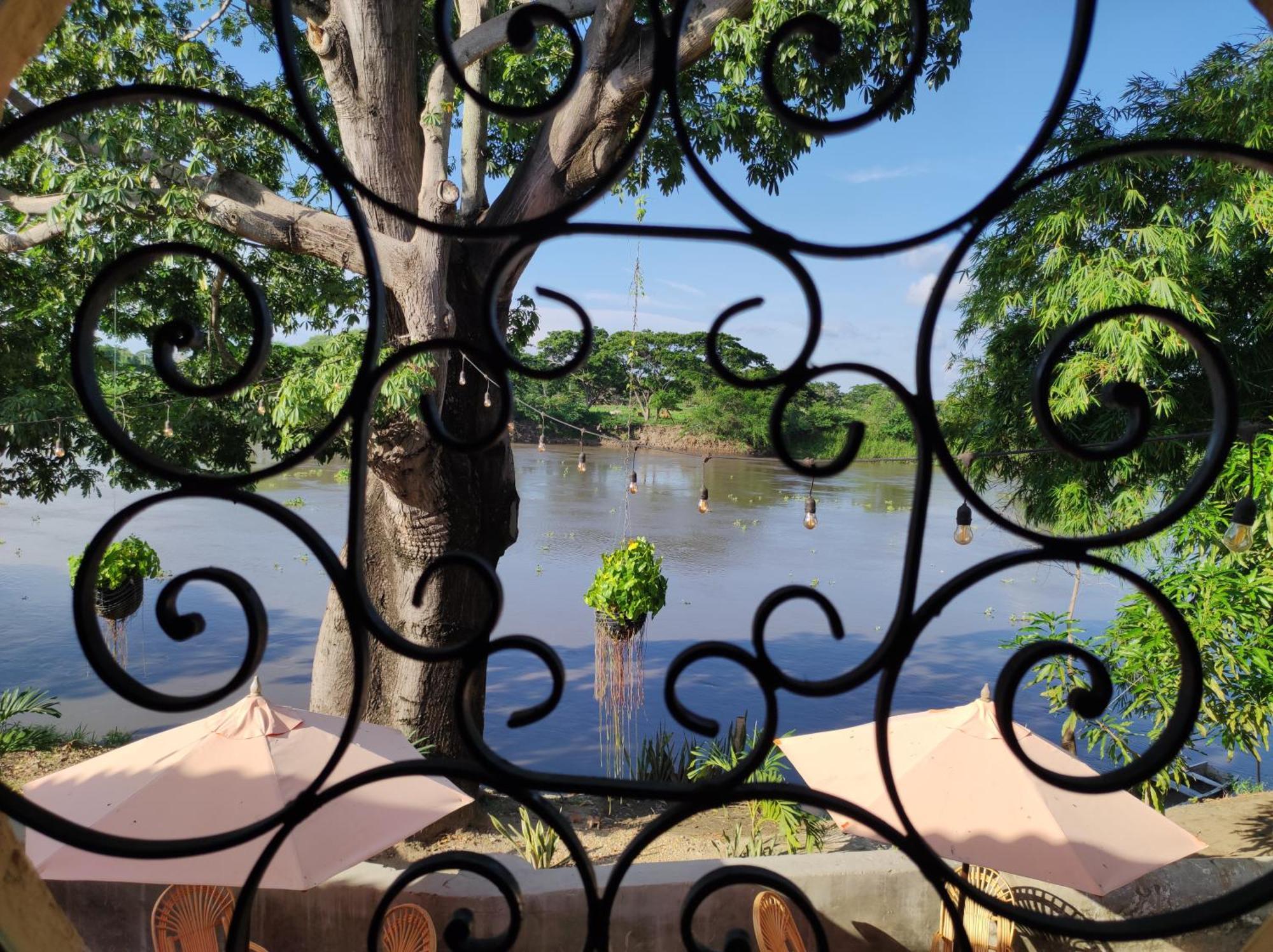 Hotel Nieto Mompox, Ubicado En El Corazon Del Centro Historico, Frente Al Rio Magdalena En Zona De Malecon Exterior photo